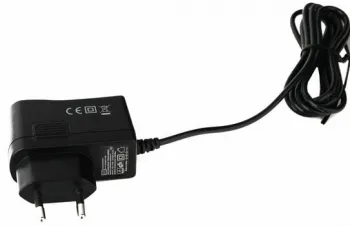 Revoltage GPE006D 9V 0.5A Gitáreffekt tápegység
