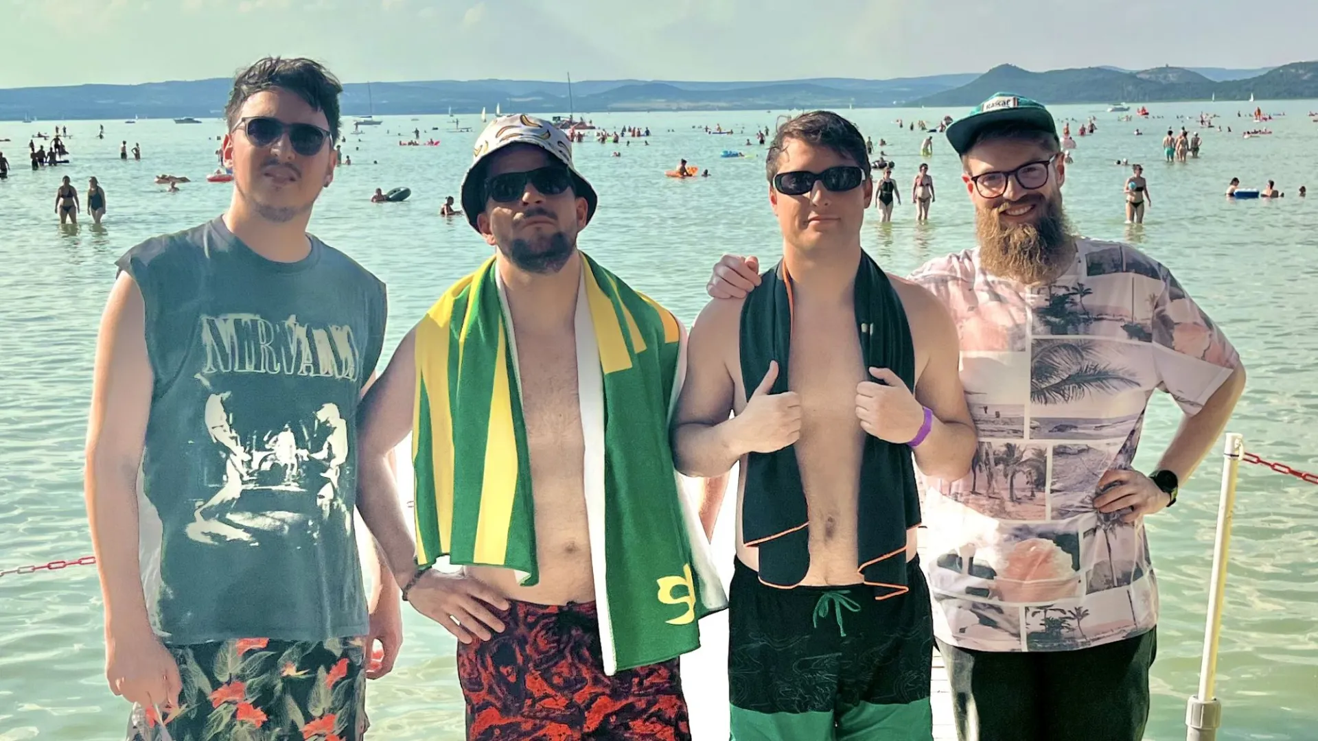 „A Balaton a mi Stockholm-szindrómánk” – Madmike-klippremier
