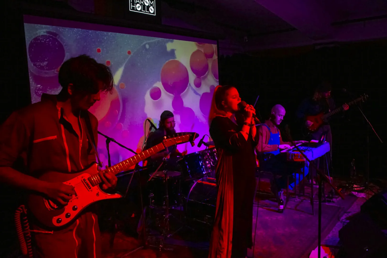 „Ha meghalok, meghagyom a babámnak, ne sirasson hétköznap, csak vasárnap” – itt a Mürador új dala, a Meredek