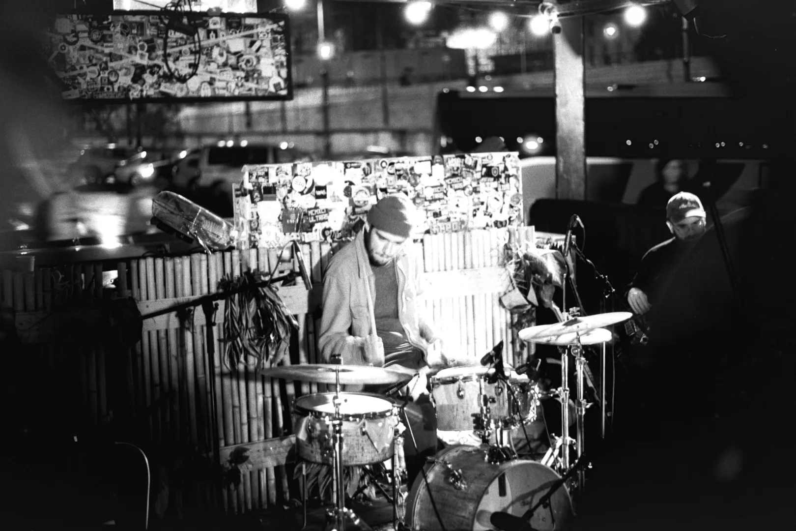 „Van egy jó trekk, kell egy mikrofon, aztán cső” – A zïp 10 éve 10 dalban