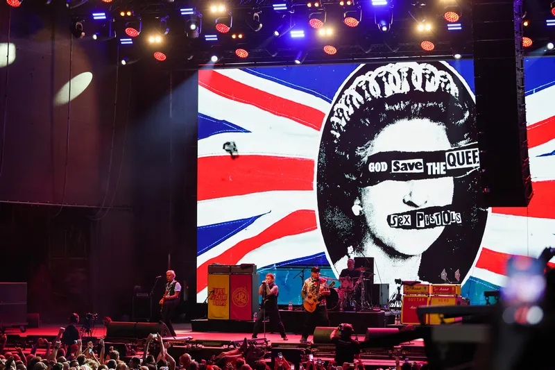 50 év lázadása egyetlen estén: Sex Pistols, The Damned – Budapest Park, 2026. 07. 20.