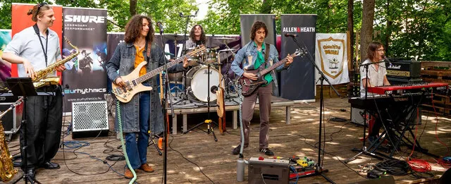 A DAL ÉRTÉK – Backdoor People