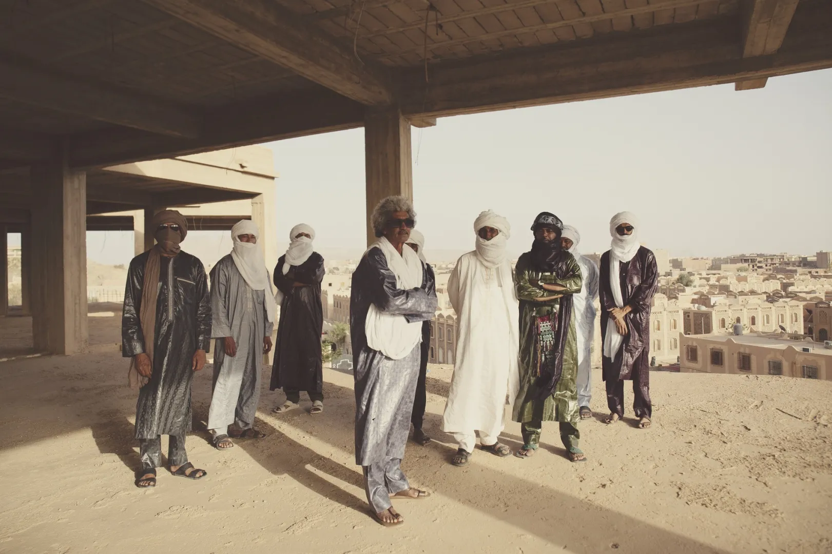 A Grammy-díjas Tinariwen újra Budapesten – a sivatagi blues legendái az Akvárium Klub színpadán