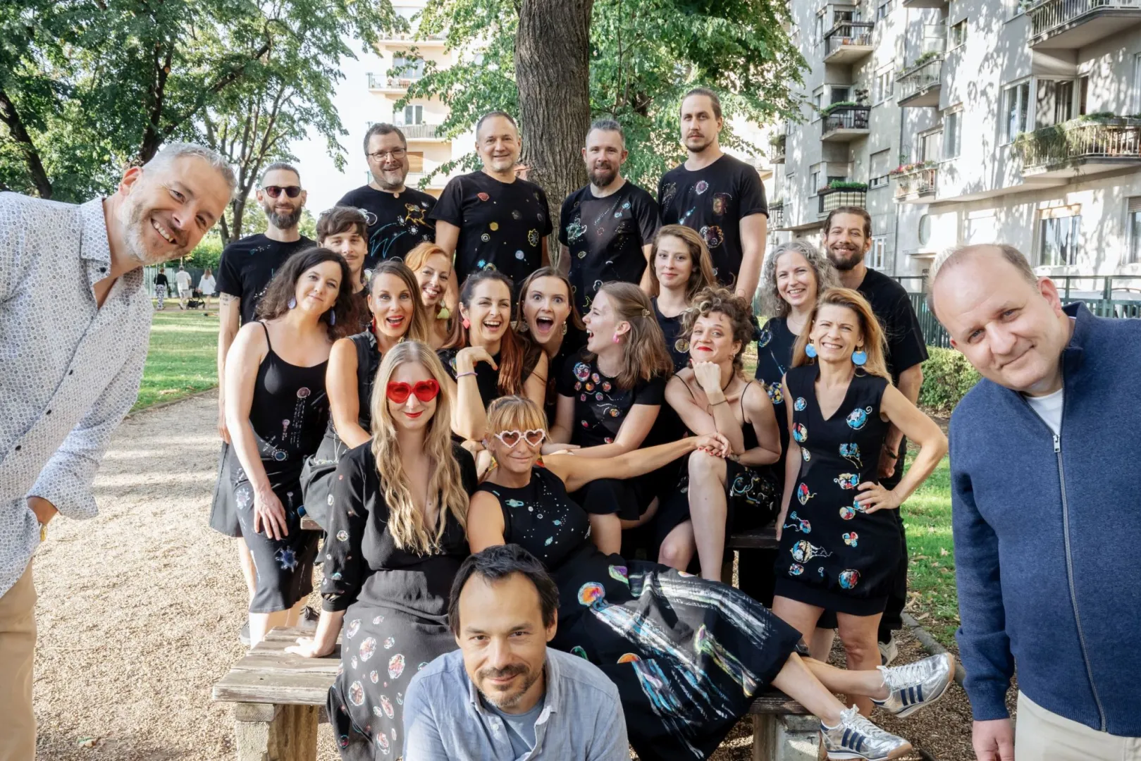 Amikor 25 emberi hang belép egy jazztrióba – itt a Moonlight Whisper, a Horváth Gábor Trió és a Cheeky Kórus közös albuma