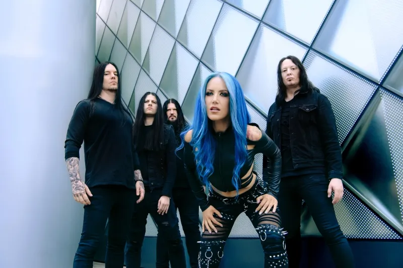 Arch Enemy – Elszabadult a papírtigris