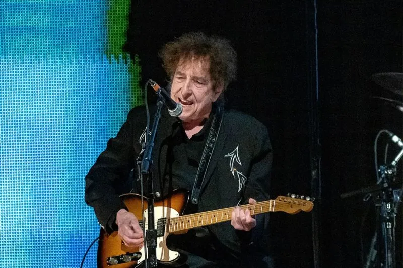 Bob Dylan – Van Morrison-dalt adott elő Belfastban