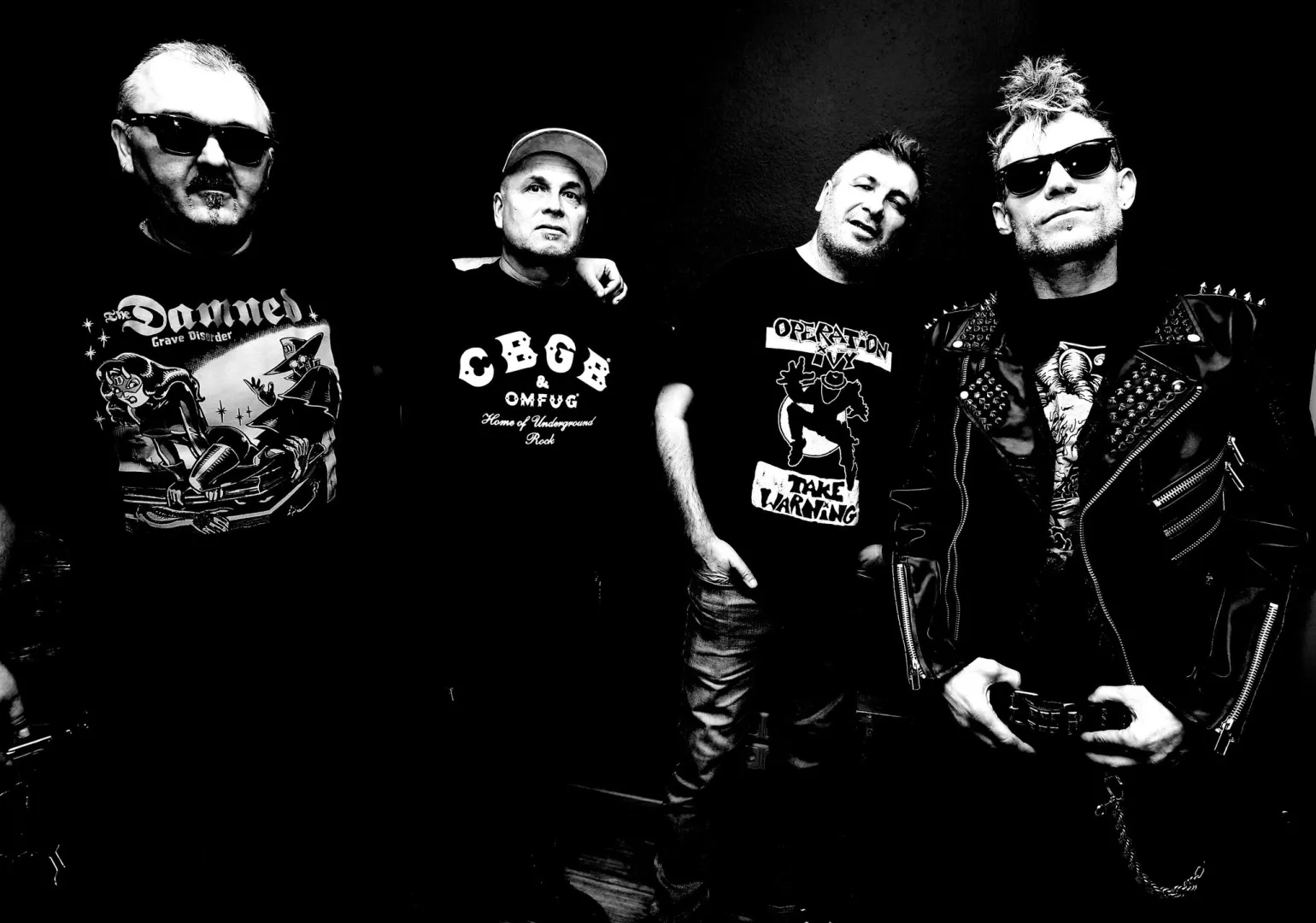 C.A.F.B. - Jobb később mint soha, itt az új lemez