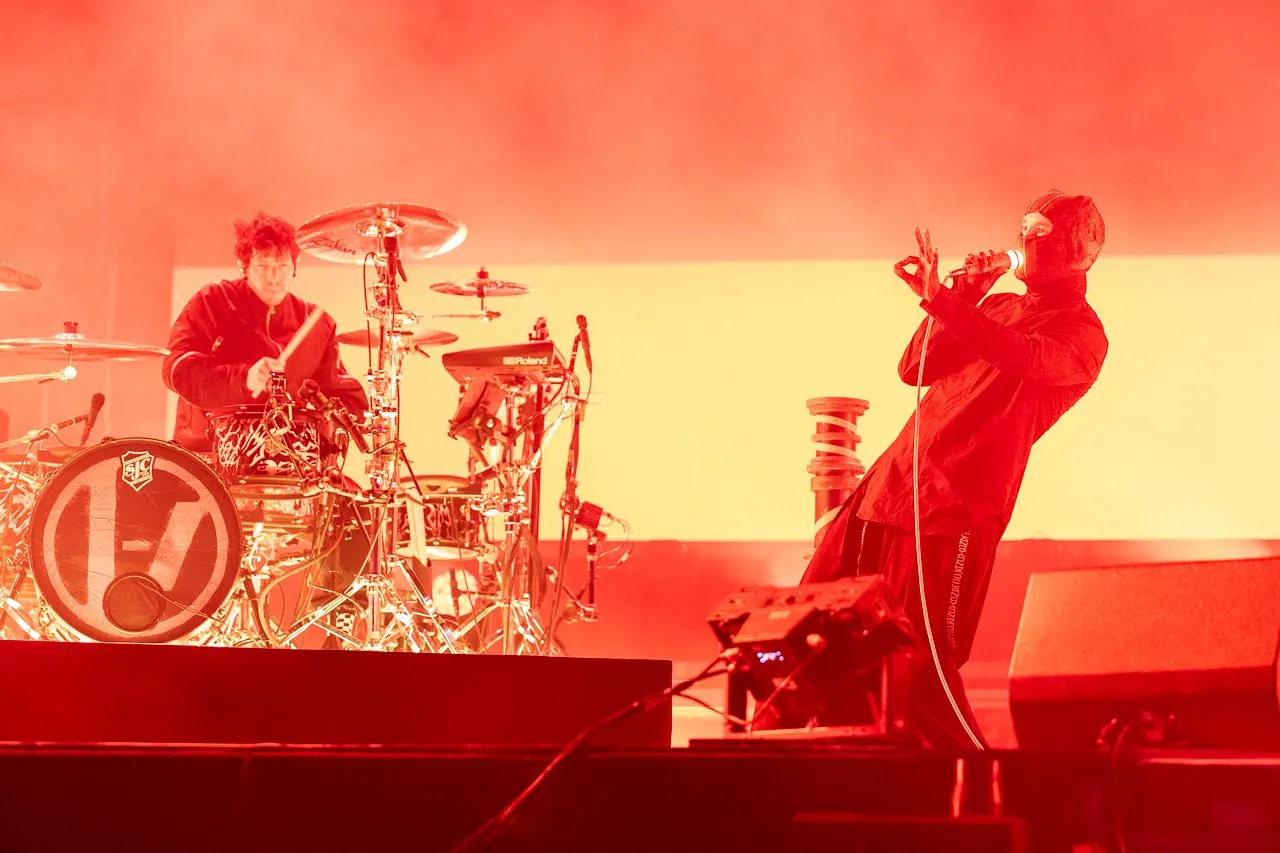 Csak a dob meg a basszus zakatolt – ilyen volt a Twenty One Pilots koncertje a Szigeten