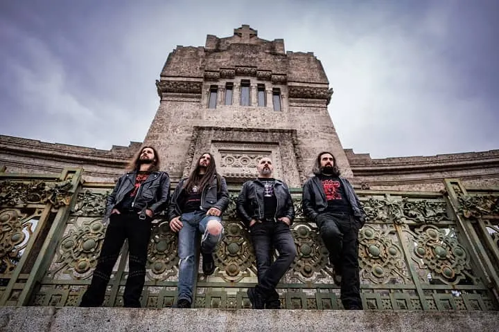 Dark Redeemer - Hallgasd meg tőlük a Harvester of Sorrow brutális death metal átiratát
