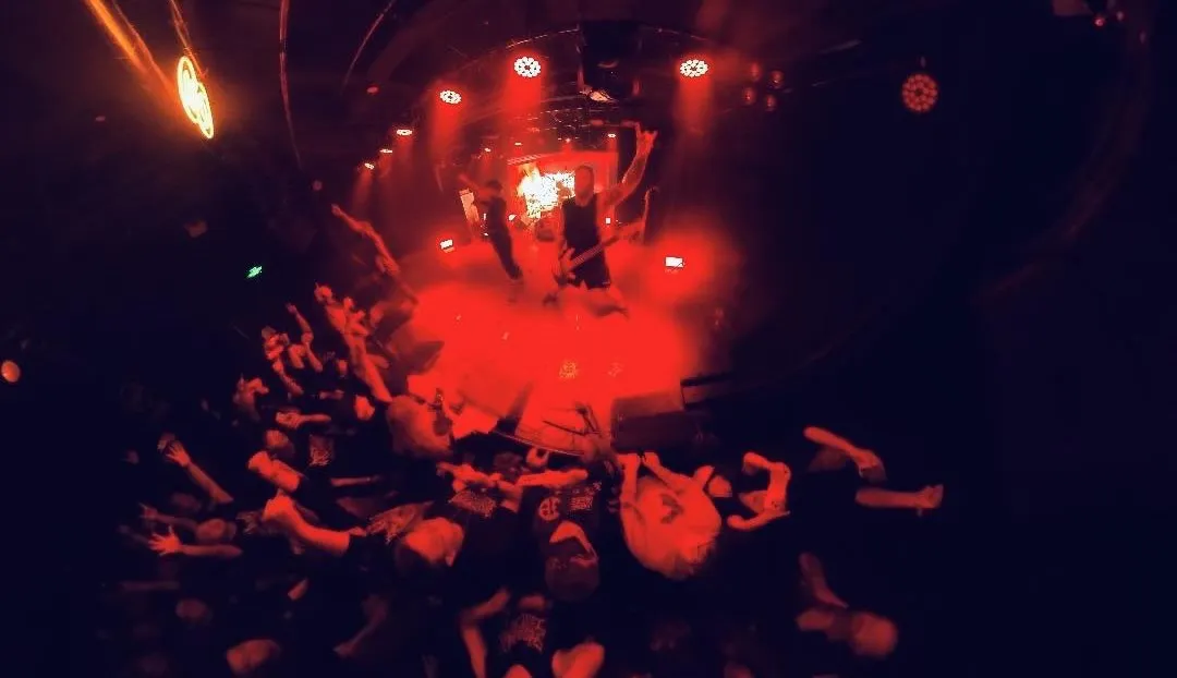 Distant - Feast of Misery - live-videó