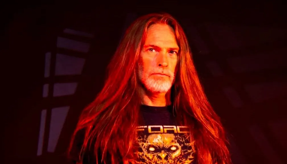 E-Force ugrik be Snake helyére a Voivod nyári turnéján, így Budapesten is