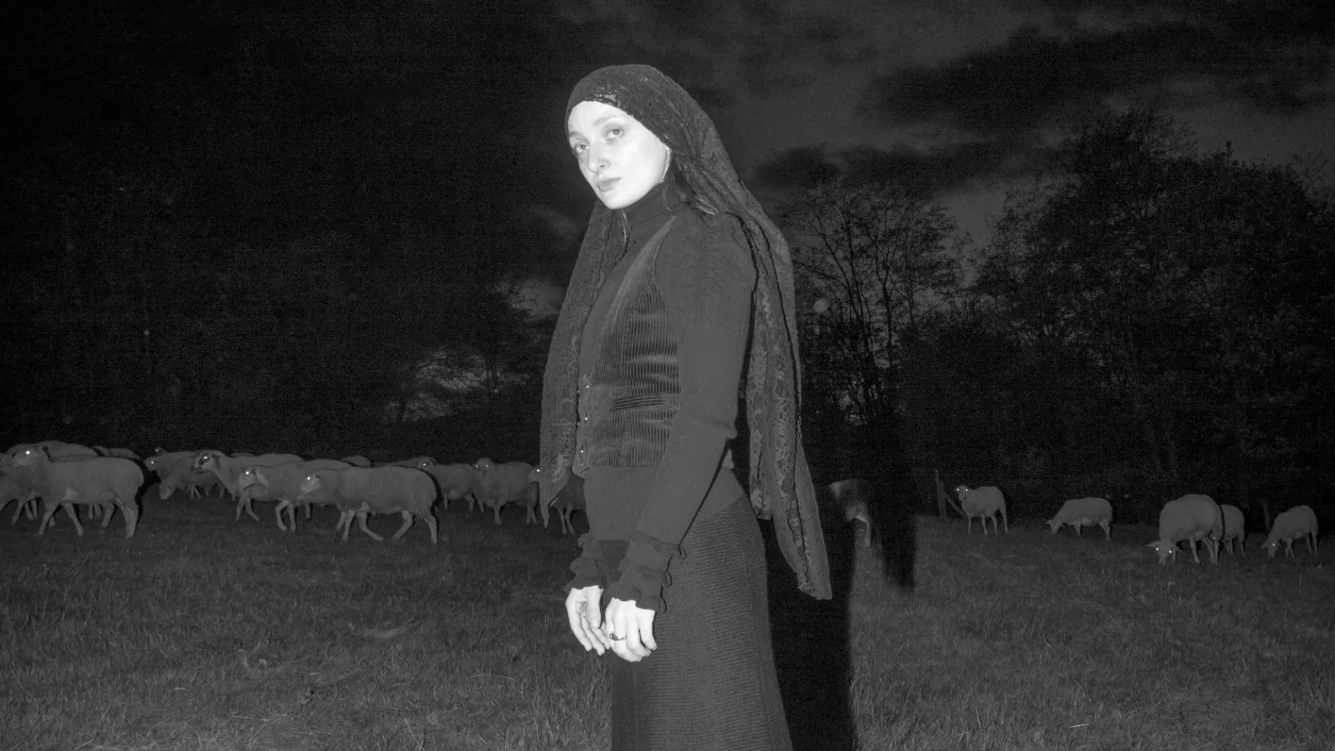 Egy hely, ahol önmagunk lehetünk: premieren Csinszka TRANSFORMANIÁJA