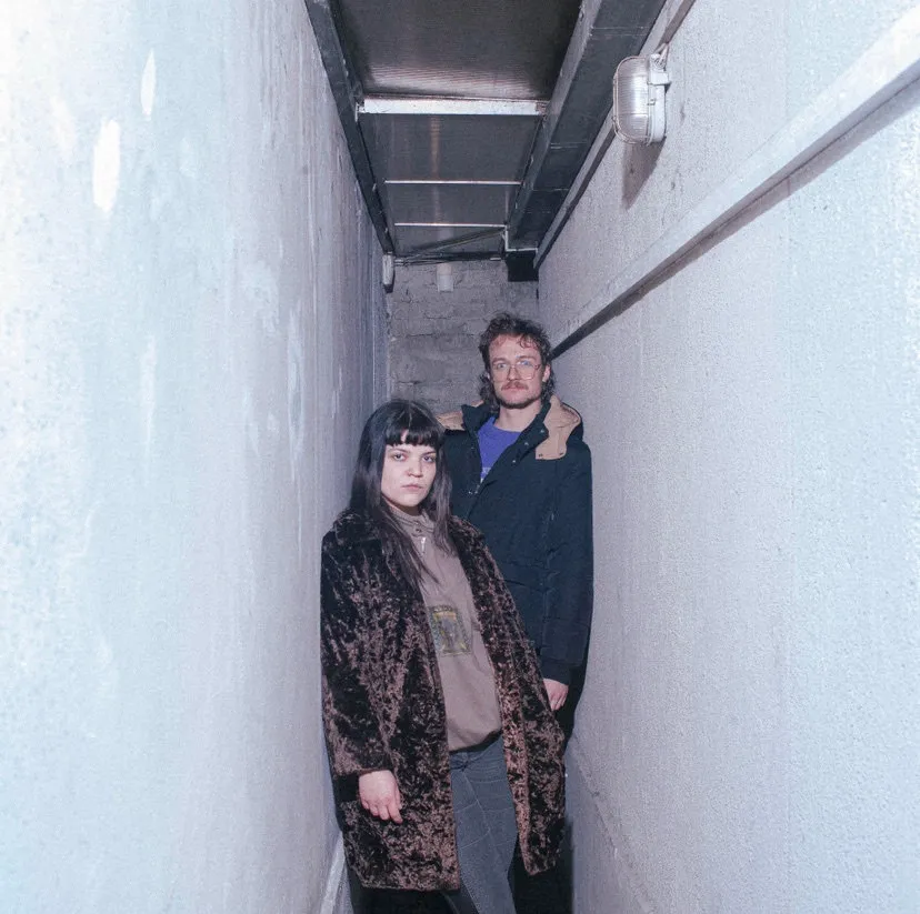 Először elvarázsol, aztán jönnek a kihívások. softbloom: softbloom (lemezkritika)