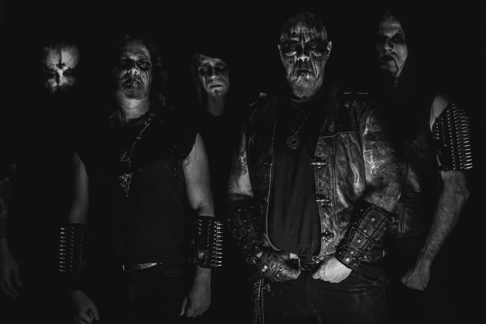 Enthroned - Hallgasd meg új lemezük