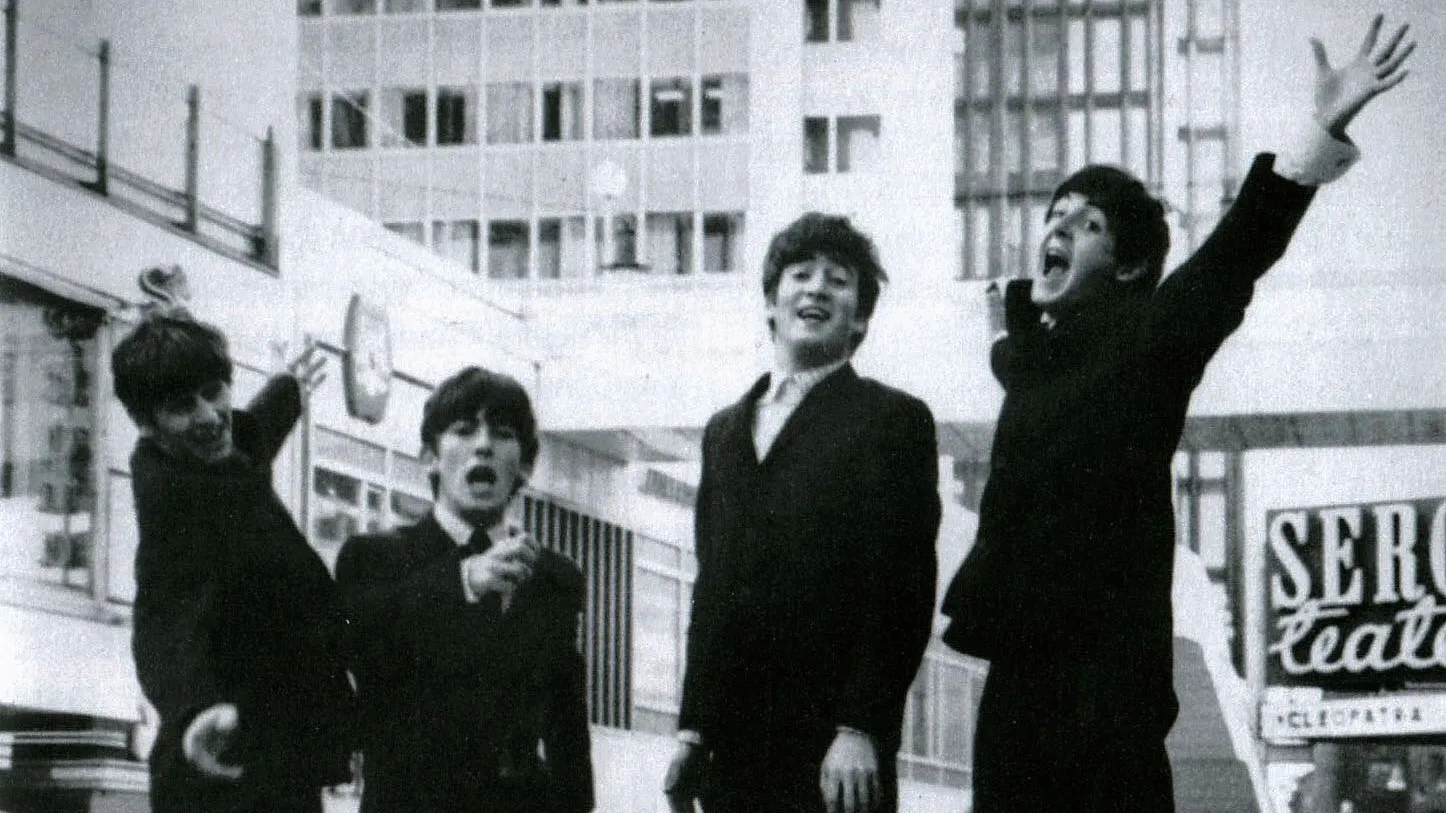 Gombafejűek a Kobuciban – ismét összegyűlnek Budapesten a hazai Beatles-rajongók