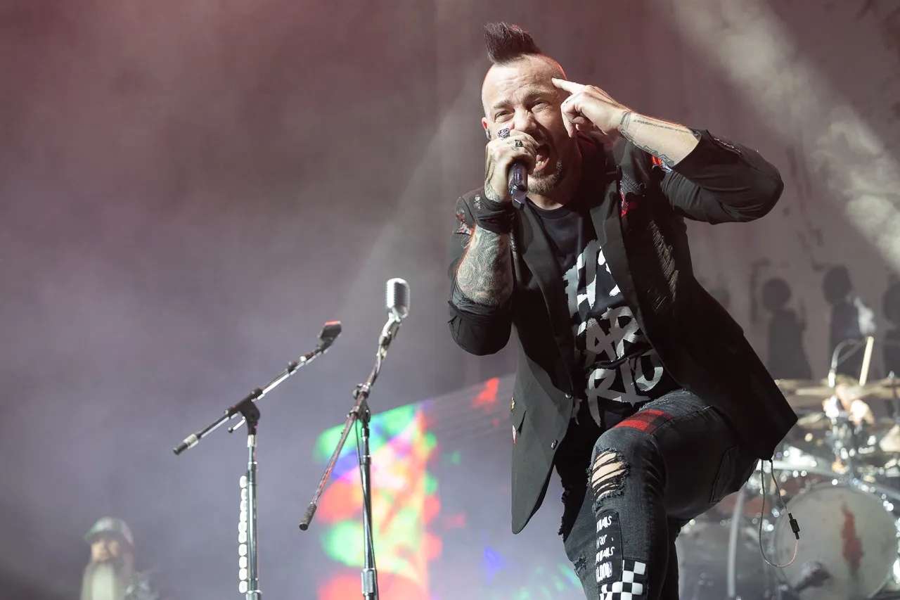 Ilyen volt a Three Days Grace a Papp László Arénában – fotógaléria