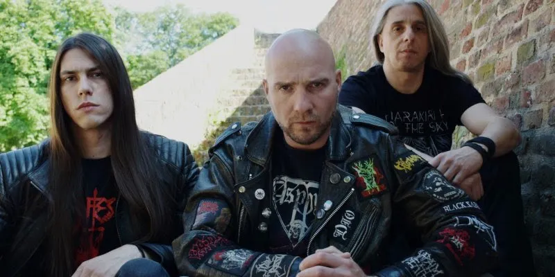 Infest - Teljes elutasítás és féktelen harag