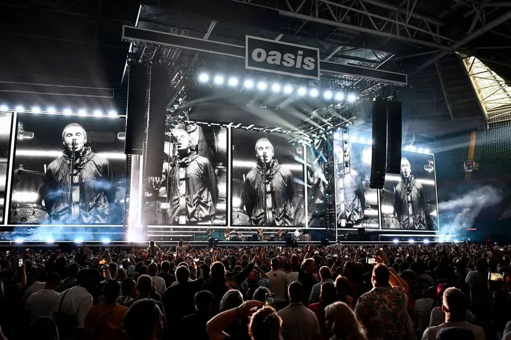 Itt vannak az első profi felvételek az Oasis visszatérő koncertjéről