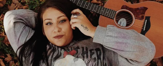 JANET GRUBER: „A zenéimben, amiket kiadok a hip-hop dominál, de közben rengeteg műfajú muzsikát hallgatok.”
