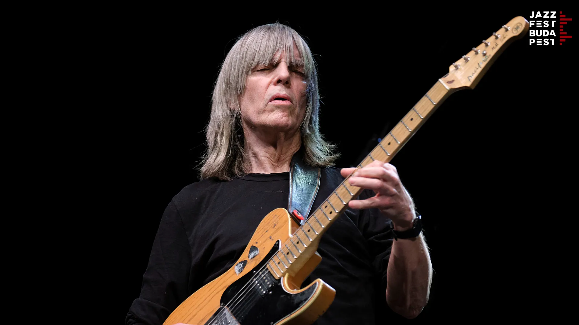 Köd utánuk – beszámoló Mike Stern budapesti koncertjéről