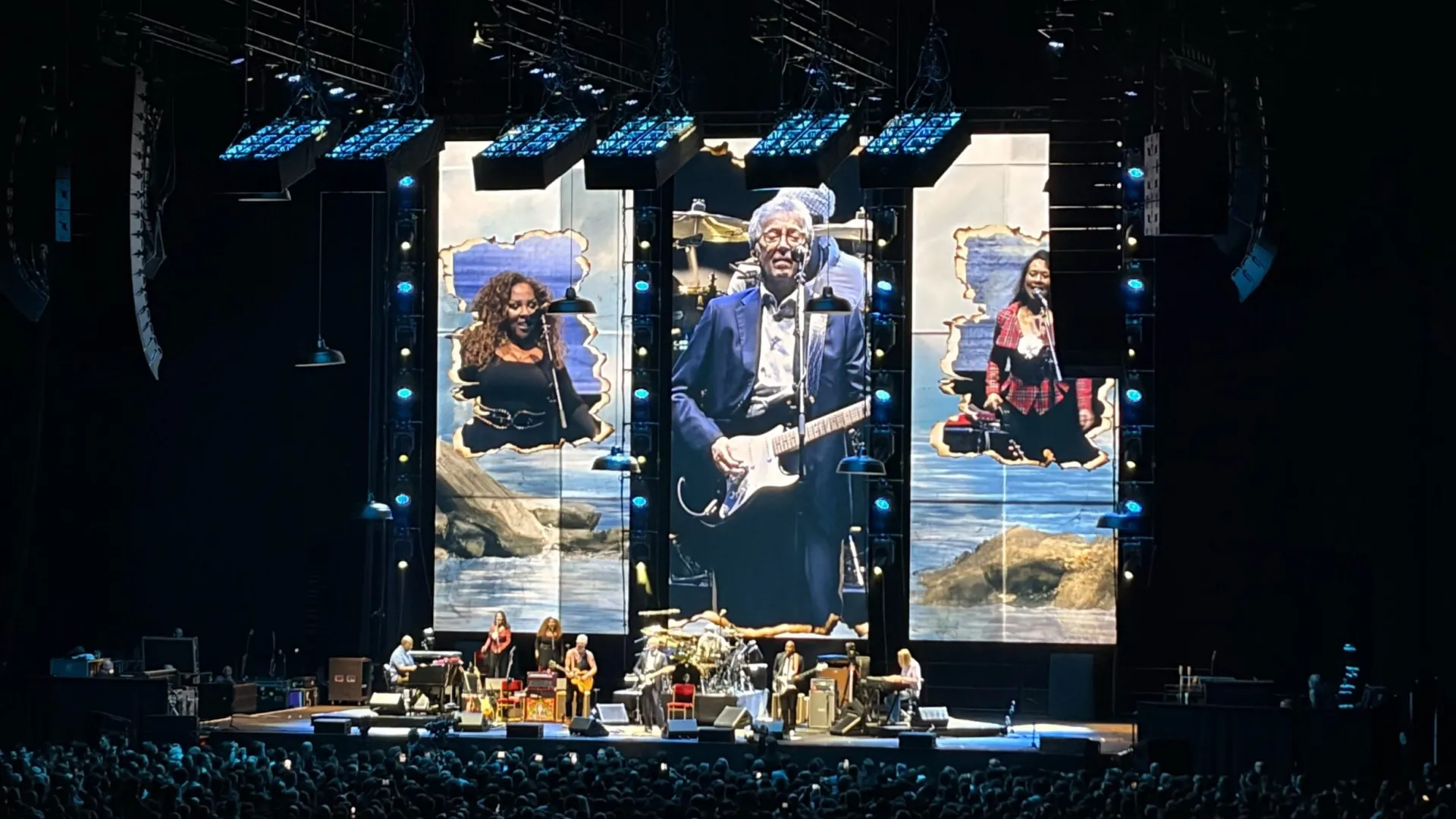 Lassúkéz visszatér, avagy az Utolsó Gitárhős legendája - Eric Clapton az MVM Dome-ban