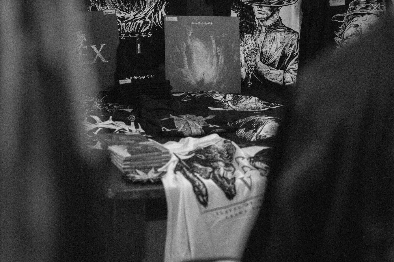 Merch piac lesz a Mad Kertben