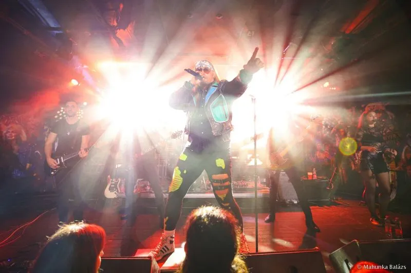 Mint paraszt bácsi a viccben: Thunderdome, FullJovi – A38 Hajó, 2026. 09. 19.