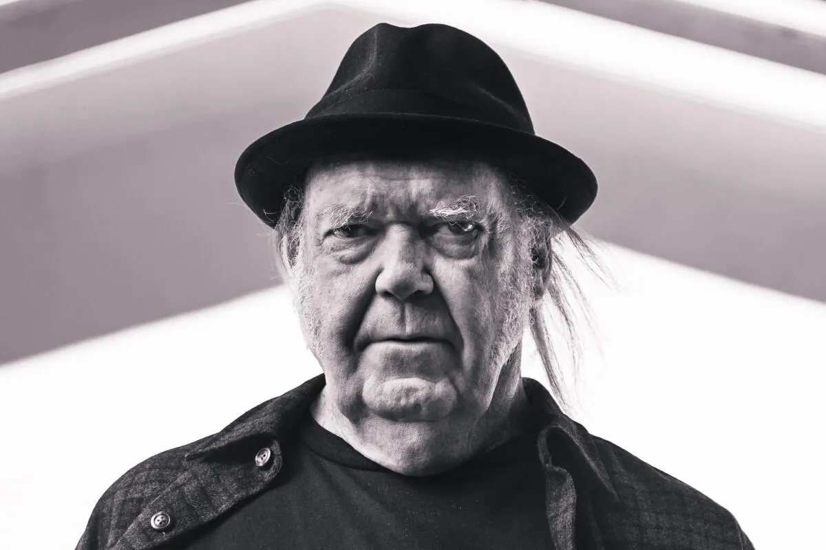Neil Young & The Chrome Hearts – Second Song: hat évtized zenei időutazása