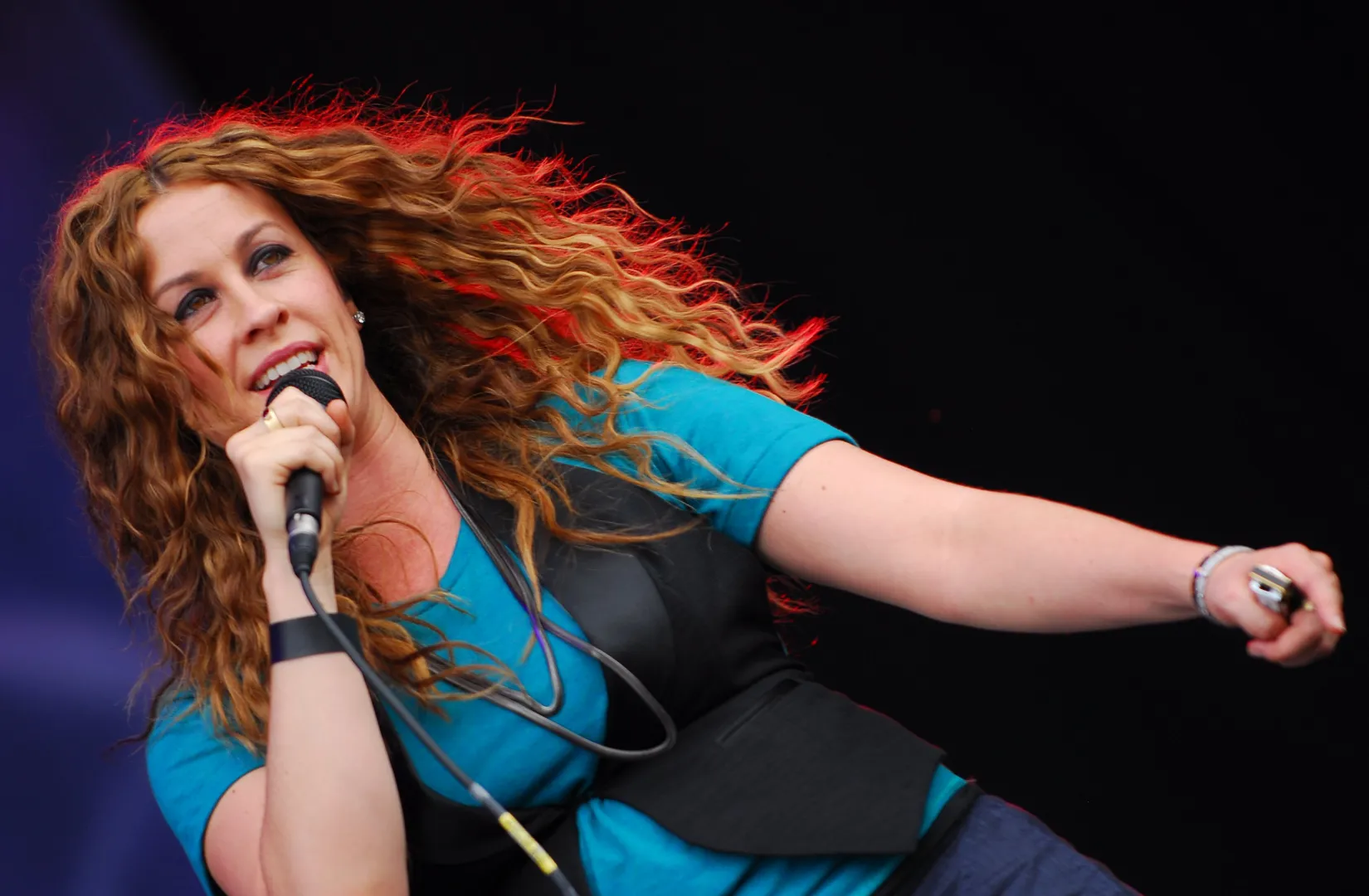 Nem csak dühös volt. Alanis Morissette