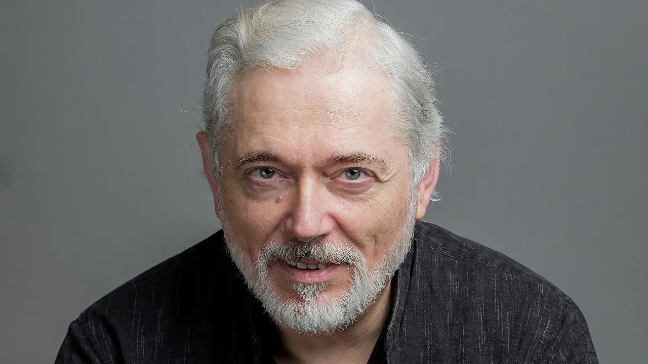 Népszerű áriákat és magyar slágereket is énekel estjén Kálmándy Mihály