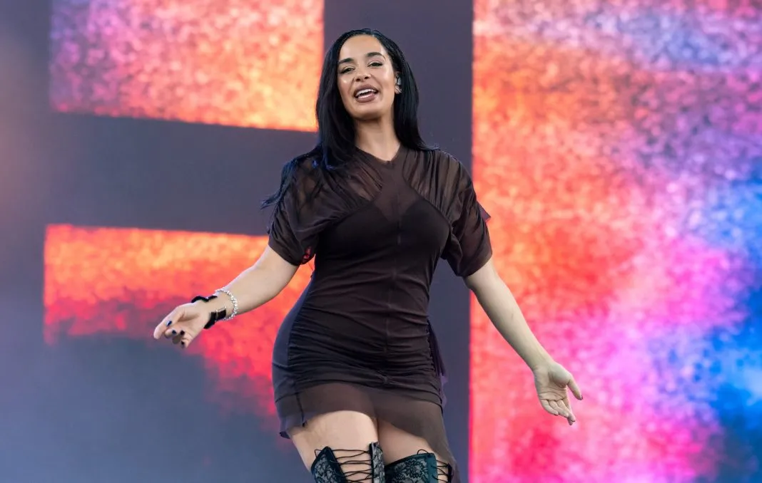 Óriási potenciál, hűvös kívülállás – ilyen volt Jorja Smith élő dj-szettje a Szigeten