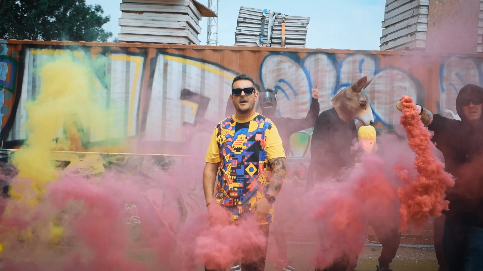 PÁLYÁN - Premieren Saber legújabb dala és klipje