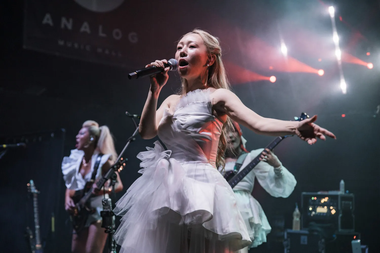 Power metal és elegancia – ilyen volt a Lovebites az Analogban