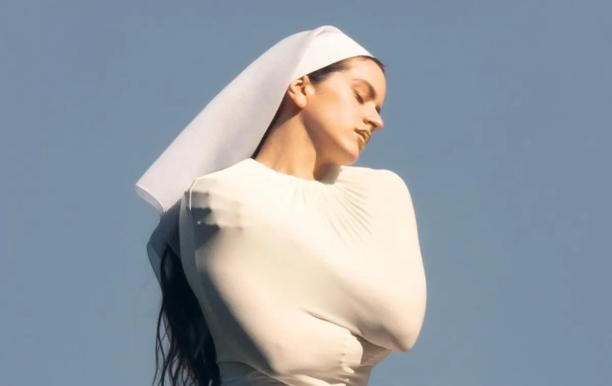 Rosaila meghökkentő új dalában Björk és Yves Tumor is szerepel