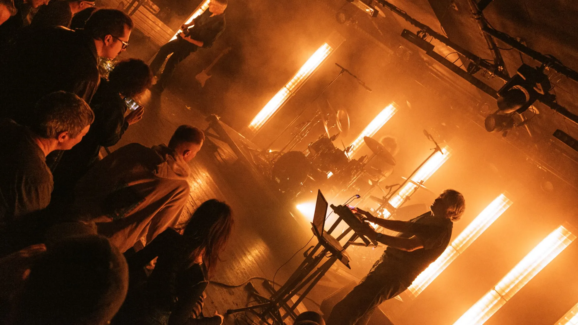 Samplermágia – Ilyen volt a The Young Gods az A38 Hajón