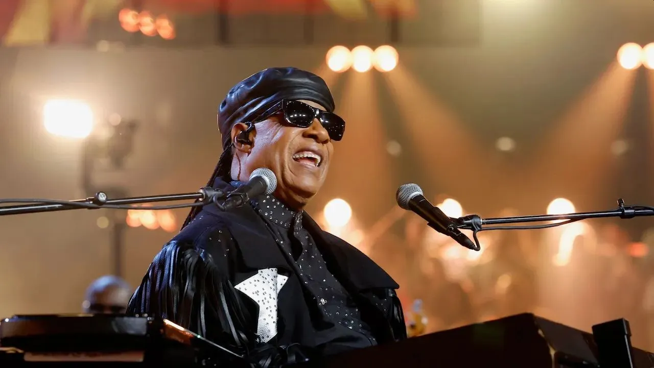 Stevie Wonder Európában turnézik az 50 éves Songs In The Key of Life-fal