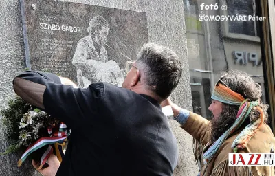 SZABÓ GÁBOR EMLÉKTÁBLA  AVATÓJA