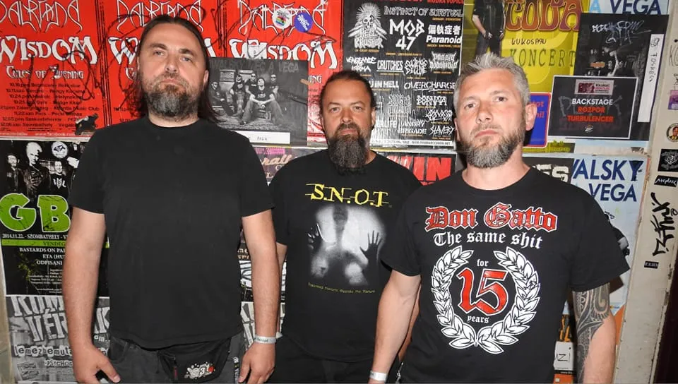 Szakadék - Nevem Szem - új klip