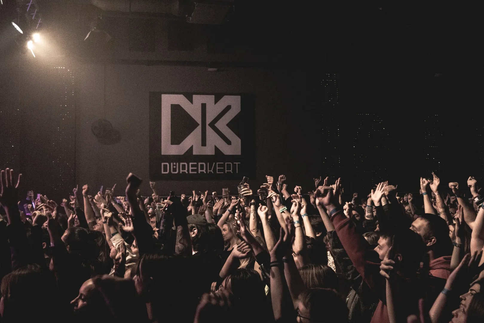 Szlovák-magyar drum & bass kollaboráció lesz pénteken a Dürer Kertben