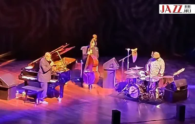 TRIÓLÓGIA A LEGMAGASABB FOKON //  A Kenny Barron Trió koncertje a Müpában