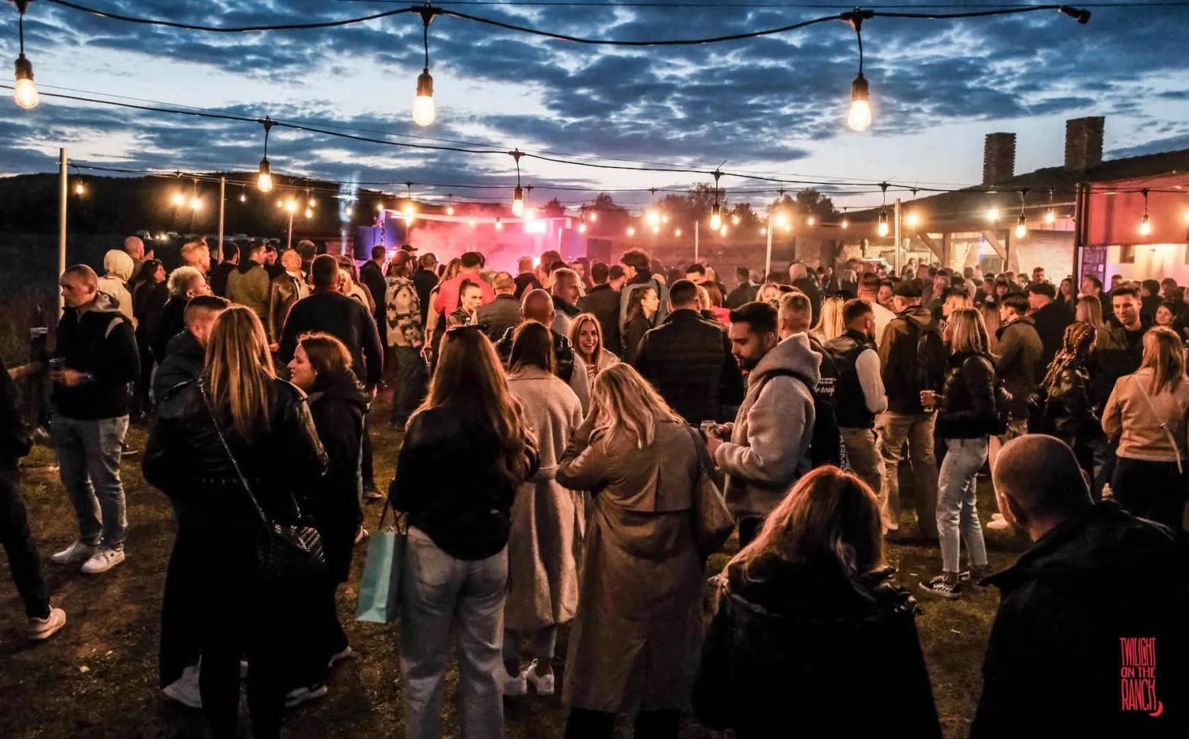 Twilight on the Ranch: határmenti egész napos house-idill minden korosztálynak