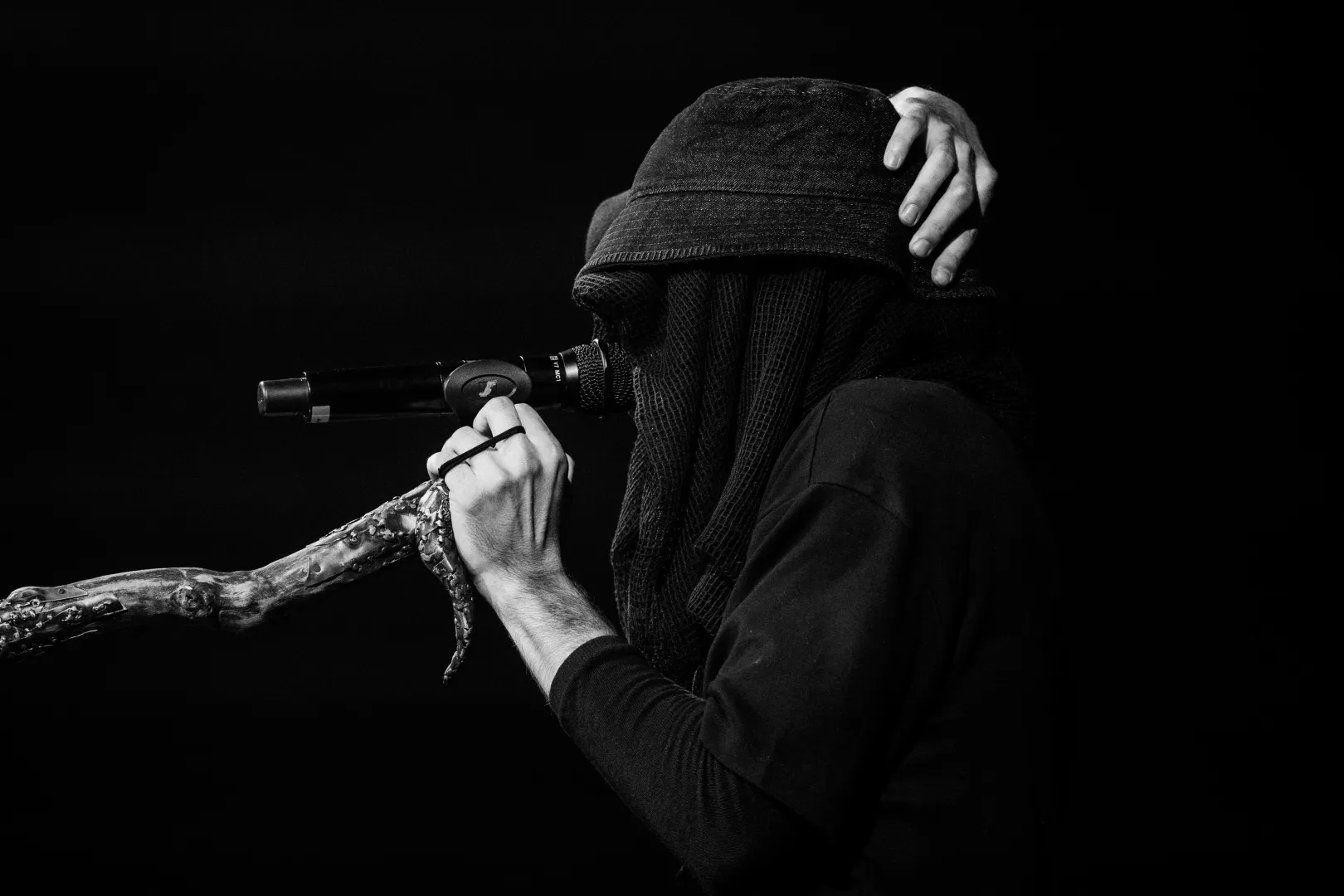 Ugyanaz az Azi, de egészen más. Azahriah: skatulya II / Aziverzum (lemezkritika)