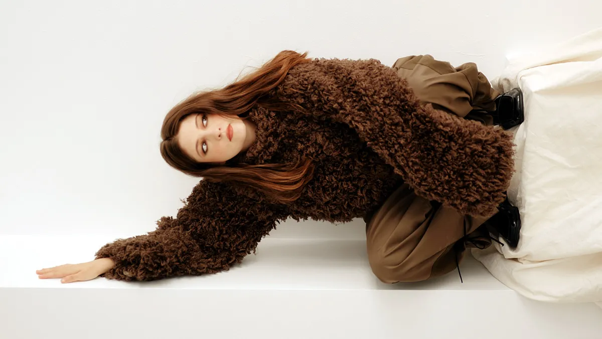 Viccesen (de egyben komolyan). cserihanna: Eddig későn feküdtem le (lemezkritika)